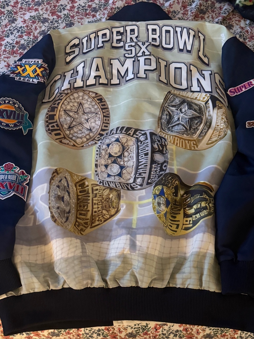 Dallas Cowboys NFL G-III
Men’s Varsity Super Bowl Champions Jacket!Size XL! NWT